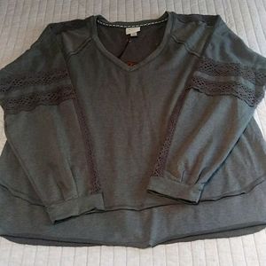 NWT long sleve laced top
